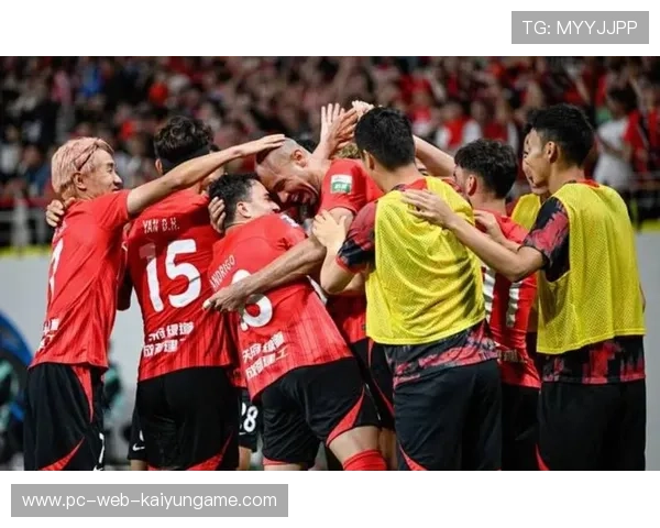 成都蓉城严鼎皓直塞,锋线破门——精彩瞬间再现 成都蓉城严鼎皓直塞,锋线破门——精彩瞬间再现